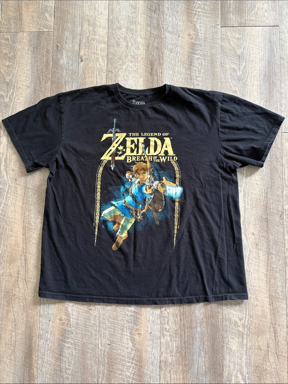 Nintendo Zelda: Breath of the Wild Black Graphic T-Shirt - Link Artwork